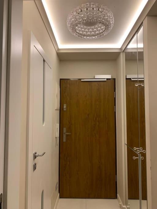 Family Modern Apartment 35M2-For Max 5 Persons Cracovie Extérieur photo